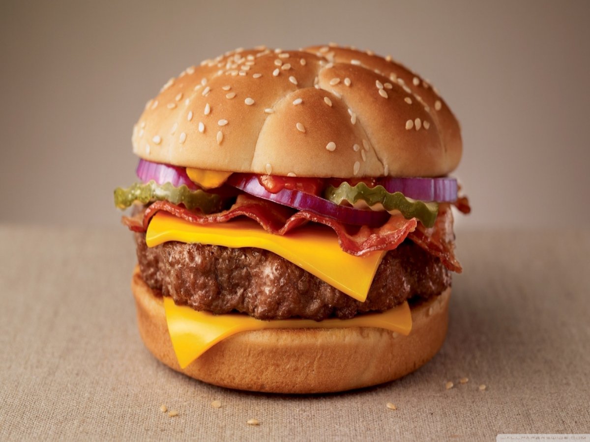 fast_food_burger-wallpaper-1366x768.jpg