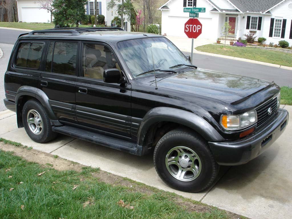 01997 Lexus LX450 001.jpg