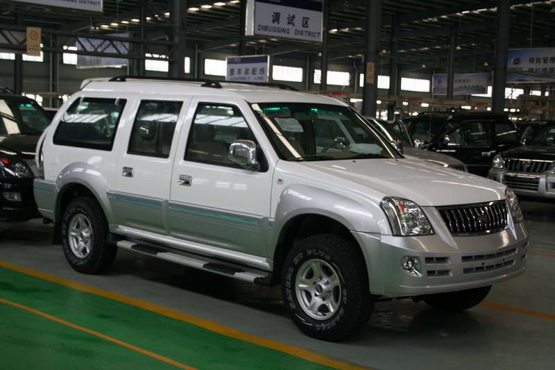 044 GONOW-SUV-Car.jpg