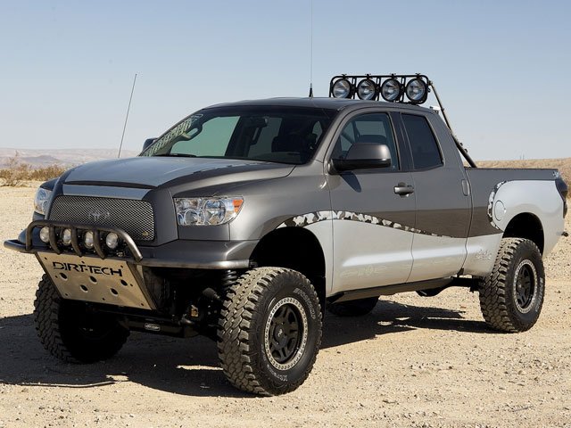 0803or_02_z+project_tundra_soltek_hid_lights_baja_design+2007_tundra.jpg