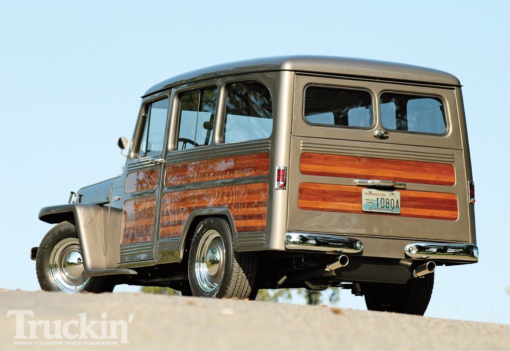 1005tr_02+1953_willys_wagon+left_rear_angle.jpg