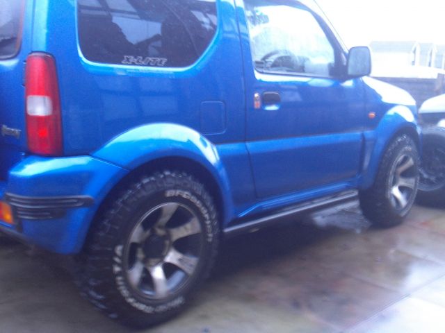 12621_Blue_Jimny_KM2s_008_2.jpg