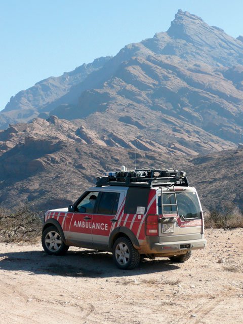 129_0807_11_z+land_rover_discovery_argentina+land_rover_discovery_ambulance.jpg