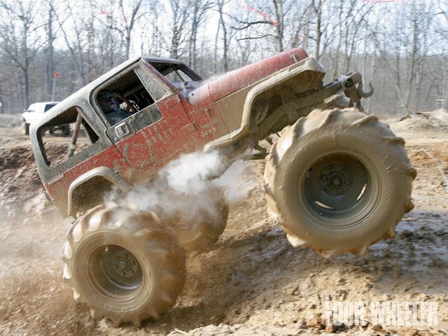 129_0906_02_z+mud_races_missouri+jeep_tractor_tires.jpg