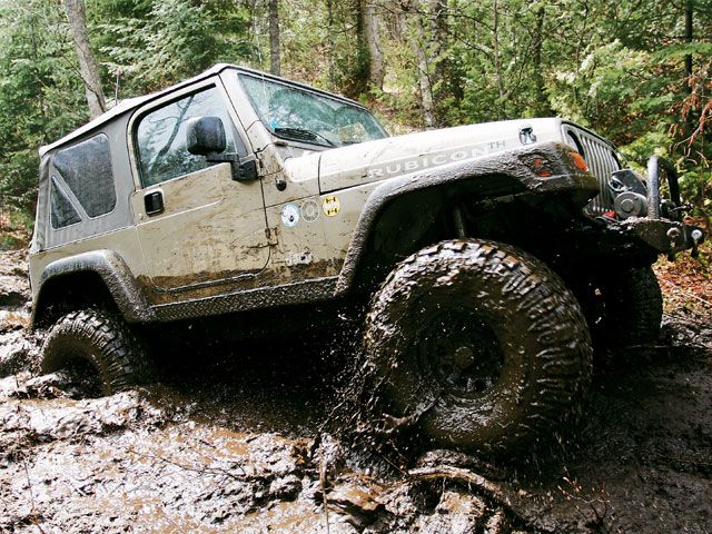 131_0609_08_z+1993_Jeep_Rubicon+passenger_side_view.jpg