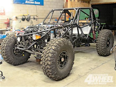 131_0901_01_z+4x4_rock_buggy_build+front_view_shop.jpg