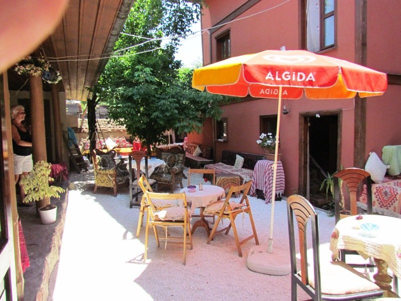 142 Avlu da kahve.jpg