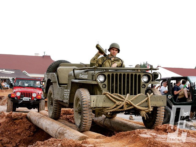 154_0903_20_z+all_breeds_jeep_show+1944_willys_mb.jpg