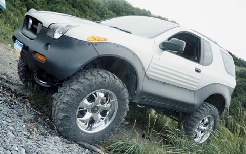 163_0501_readersride_02z+1999_isuzu_vehicross_suv+left.jpg