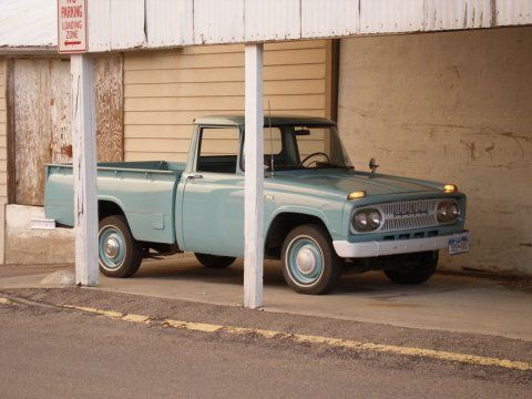 1966_Toyota_Stout_1900_Pick_Up_Truck_Front_Barn_1.jpg