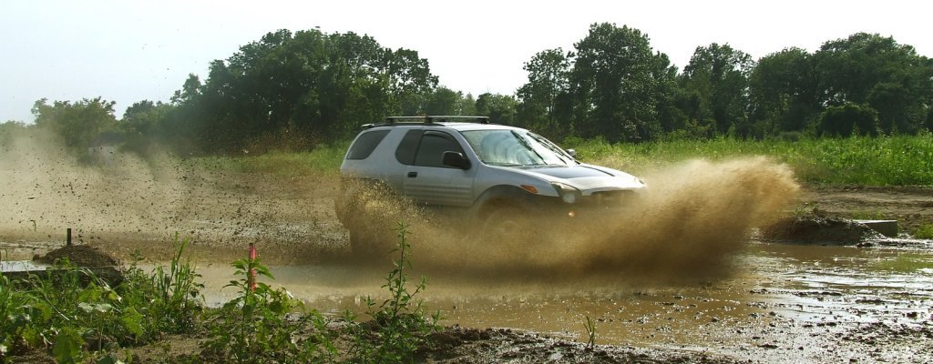 1999_isuzu_vehicross_2_dr_std_4wd_suv-pic-45596.jpg