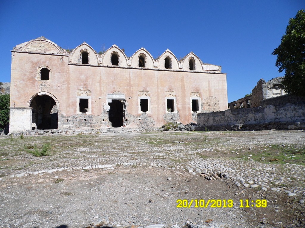 20-10-11-39-fethiye-kayakoy-kilise2.jpg