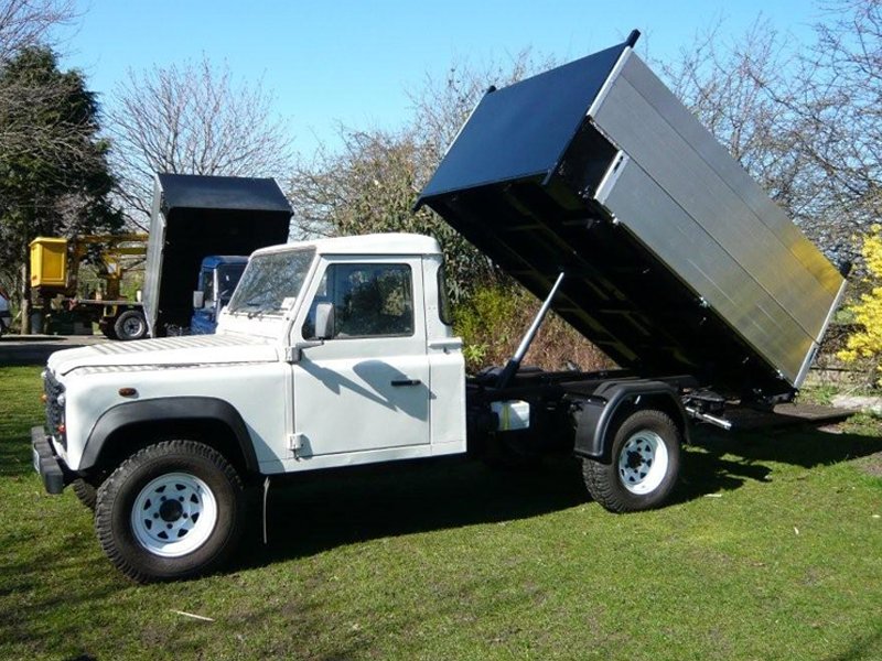 2001Y-130-Tipper.jpg