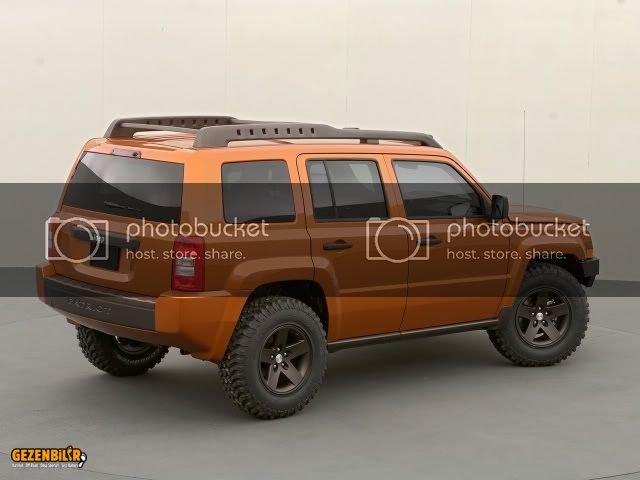 2006-Jeep-Patriot-SEMA-Concept-Rear.jpg