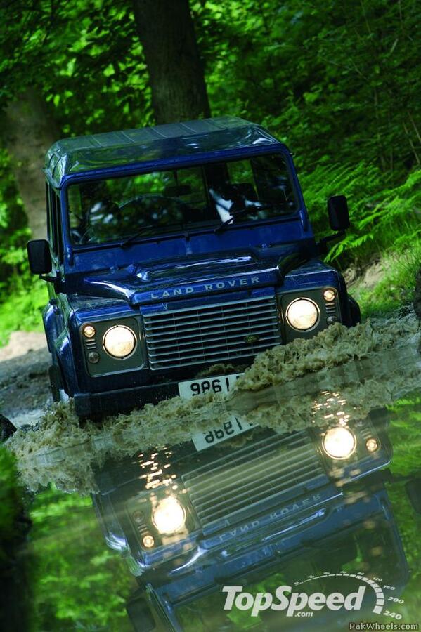 2007-land-rover-defender_21w_5Z2_PakWheels(com).jpg