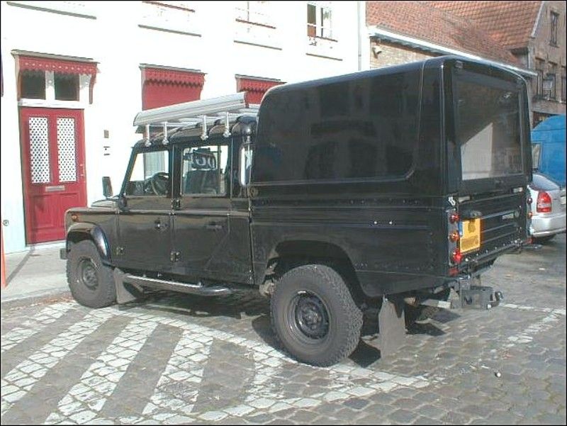 2008_130_crewcab_black_left_rear.jpg