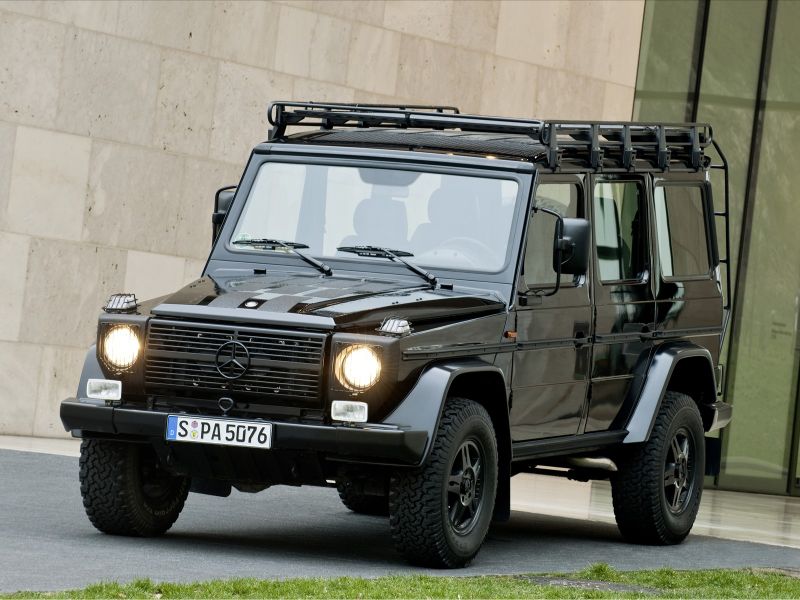 2009-Superstar-Best-in-class-the-G-Class-01.jpg