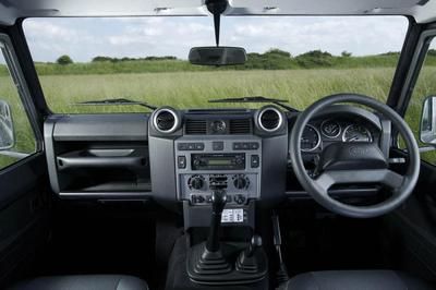 2010-land-rover-defender-90-interior.jpg