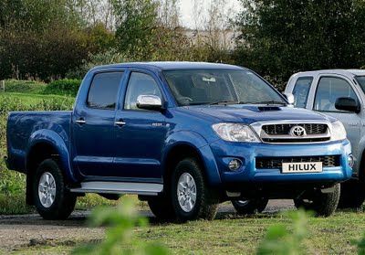 2010-Toyota-Hilux-5[1].jpg