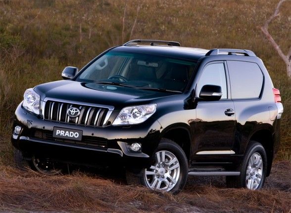 2010-Toyota-LandCruiser-Prado-Three-Door-Front-Side-View-588x431.jpg