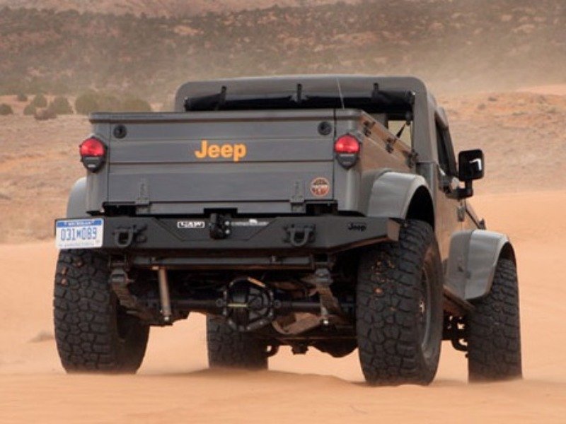 2011-Jeep-J8-Nuizer-715-4.jpg