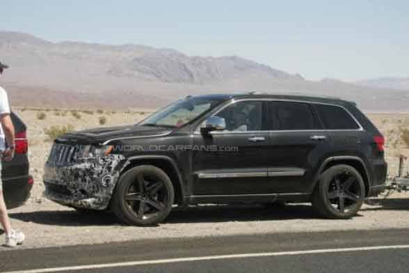 2012 Jeep Grand Cherokee SRT8 Spy Shots