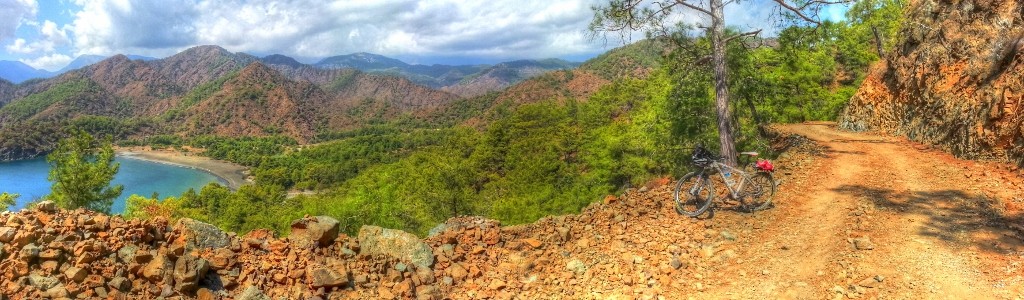 20130915_123803_tonemapped (1024x300).jpg