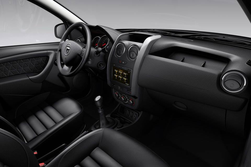 2013_New_Dacia_Duster-31.jpg