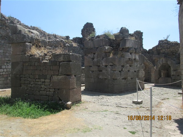 2014 A?USTOS GEZ?S? BERGAMA ASKLEP?ES 21 (600 x 450).jpg