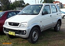 250px-2000-2004_Daihatsu_Terios_%28J102%29_DX_01.jpg
