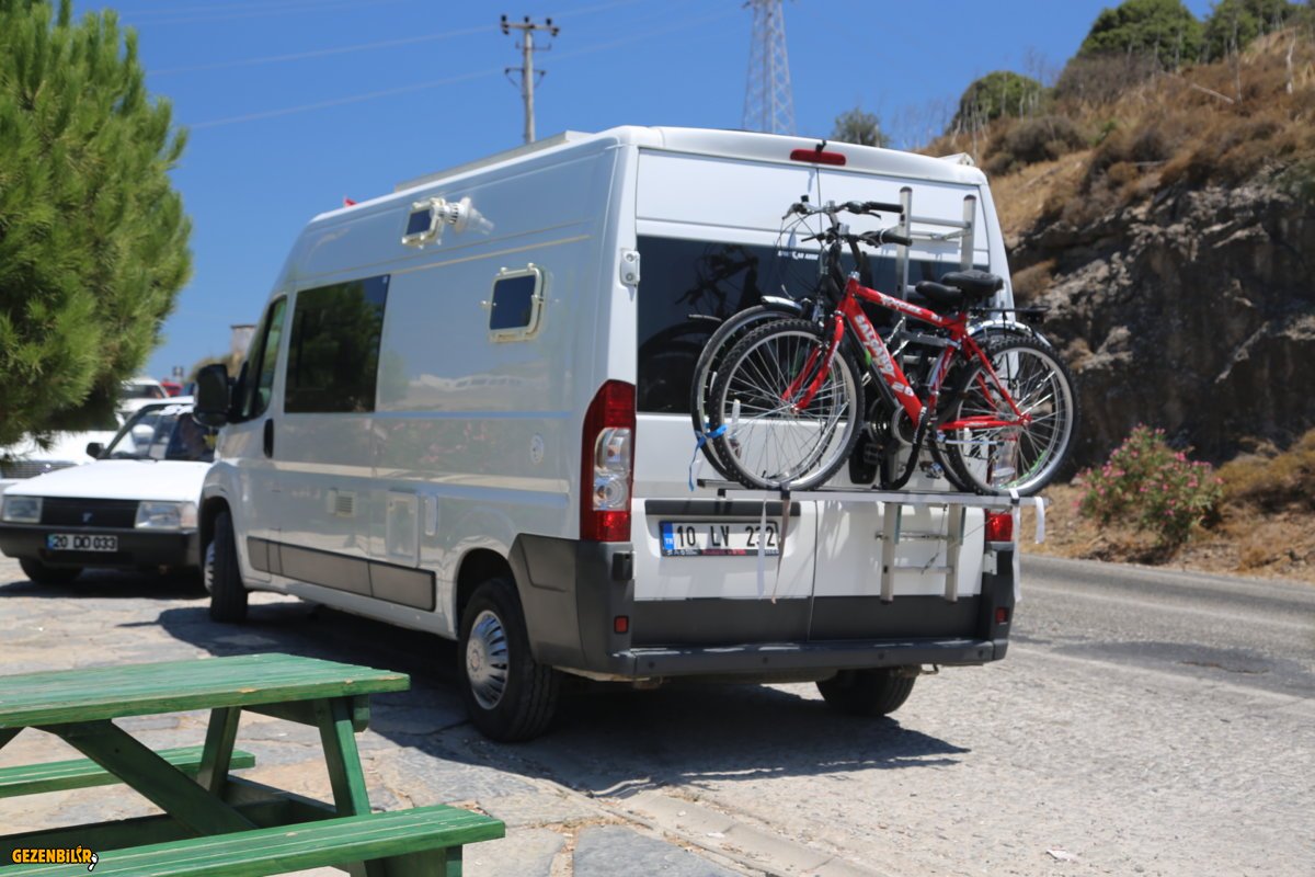 3-ARKA GÖRÜNÜŞ BİSİKLET TAŞIYICI.JPG