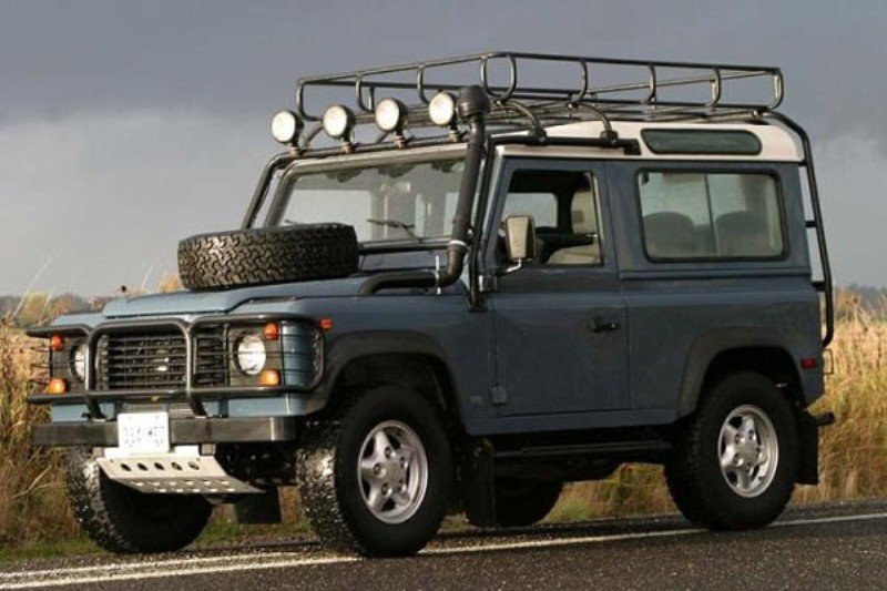 4-defender-90.jpg