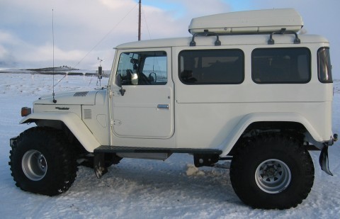 4x4-snow-and-ice-extra-long-land-cruiser.jpg