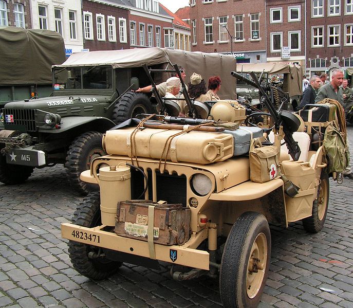 687px-Willys_MB.jpg