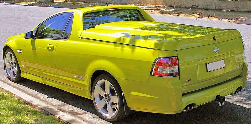 800px-2008_Holden_VE_Commodore_SS_V_Ute_(rear_view).jpg