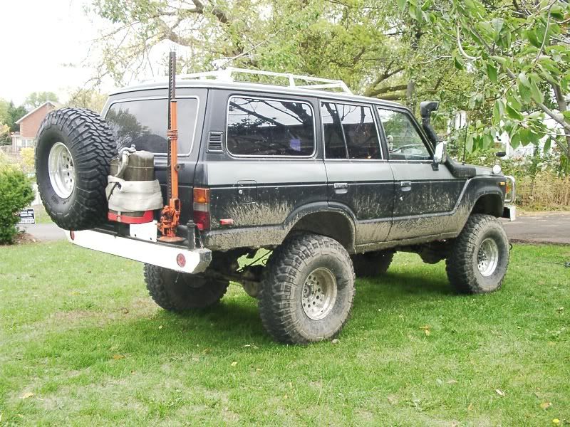 83BJ60_rear_angle.jpg