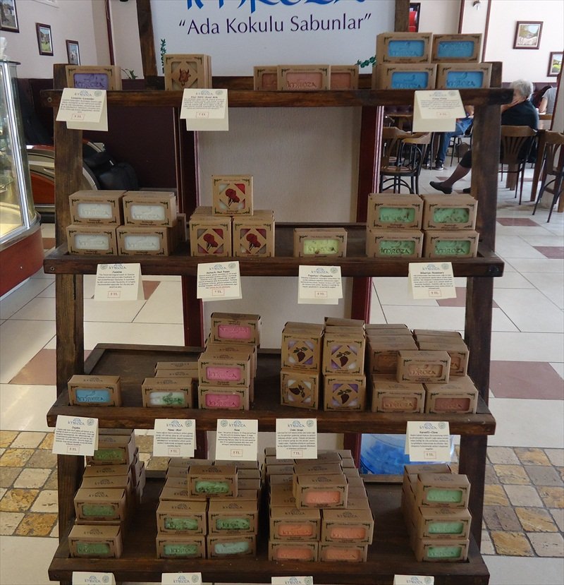 Ada kokulu sabunlar.jpg