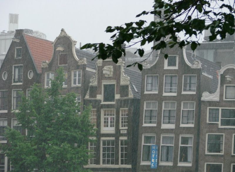 Amsterdam rain1.jpg