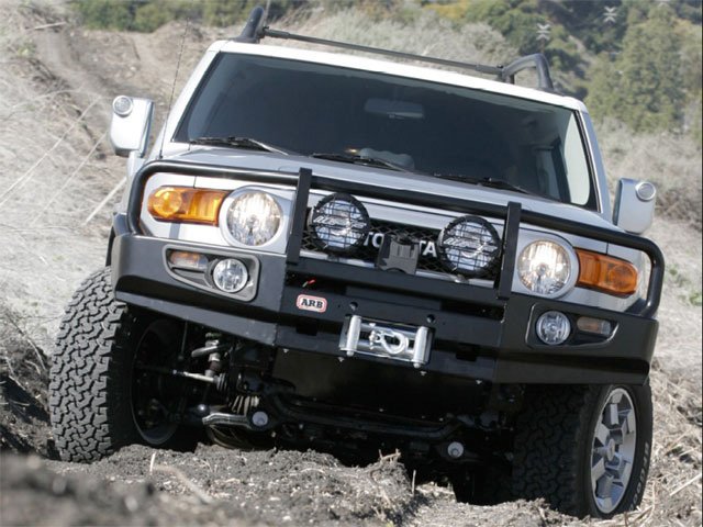 arb_bull_bar_toyota_fj_cruiser.jpg