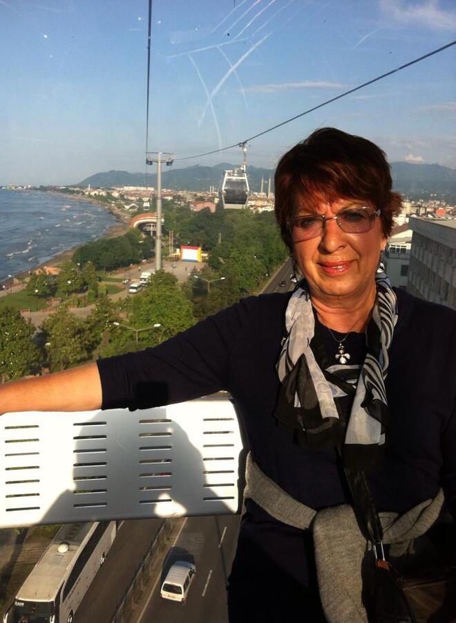 aysev ailesi teleferikte.jpg