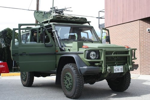 BCD%20G%20Wagen%20armoury%20display%201%20med.jpg