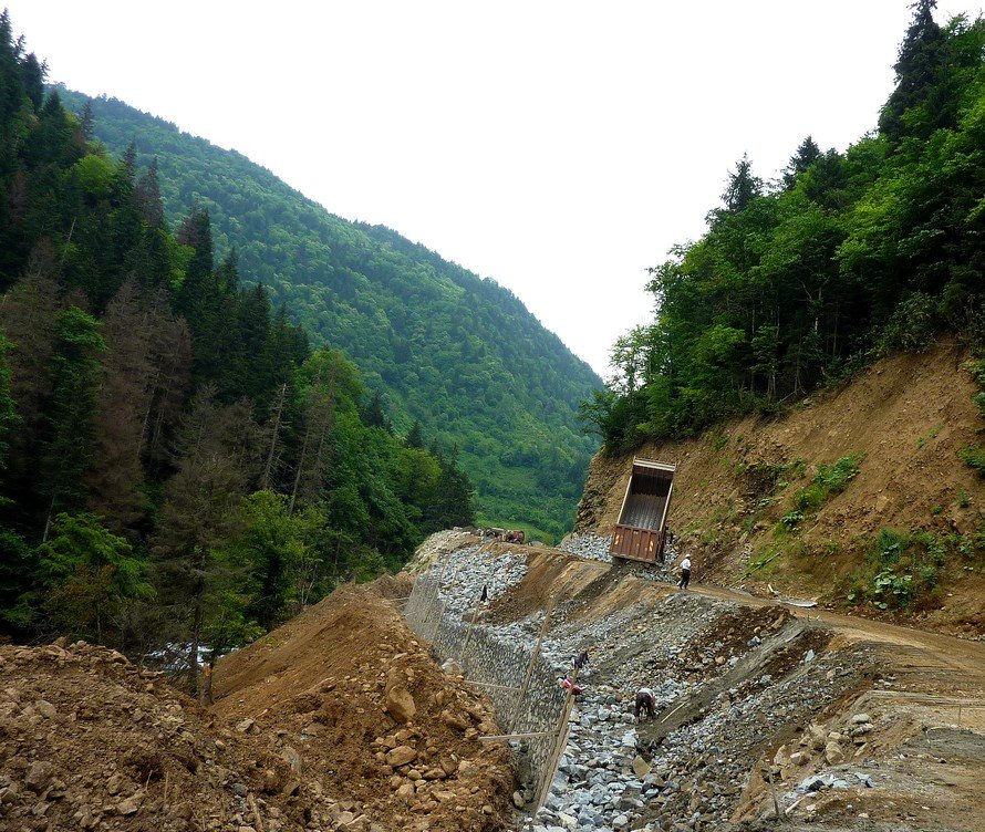 Bi bize -bir iÃƒÂƒÃ‚Â…ÃƒÂ‚Ã‚ÂŸ makinasÃƒÂƒÃ‚Â„ÃƒÂ‚Ã‚Â±na yol verliiyor...jpg