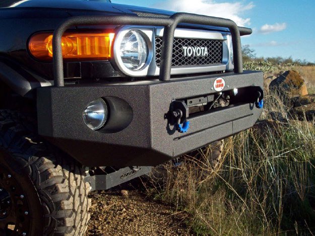 body-armor-winch-bumper-toyota-fj-19335.jpg