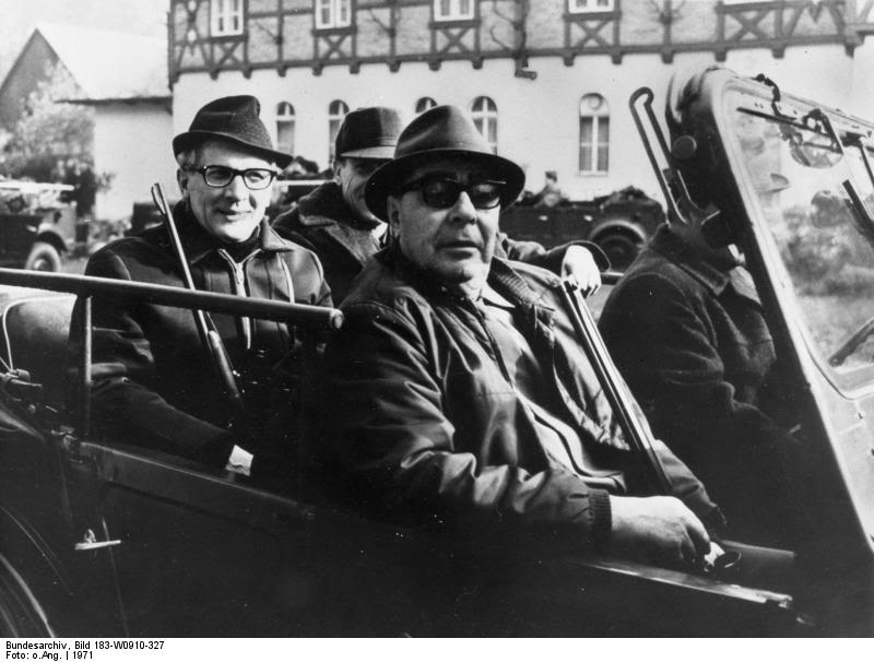 Bundesarchiv Bild 183 W0910 327 Erich Honecker Leonid Breshnew