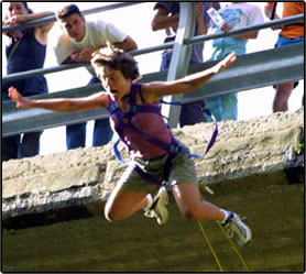 bungee_jumping_in_spain.jpg