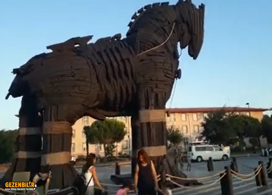 Çanakkale Sahil 3 Truva Atı.jpg