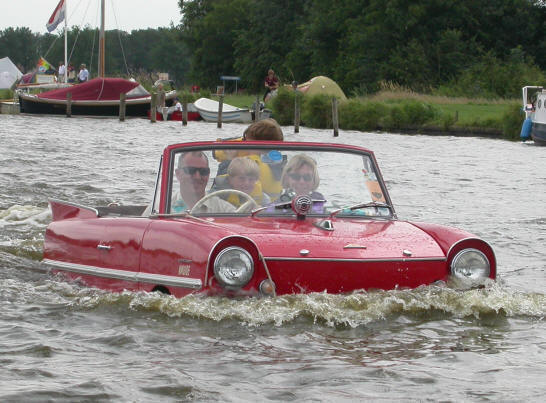 chapsinholland amphicar.jpg