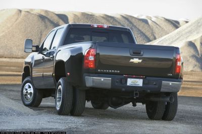 chevrolet silverado.jpg