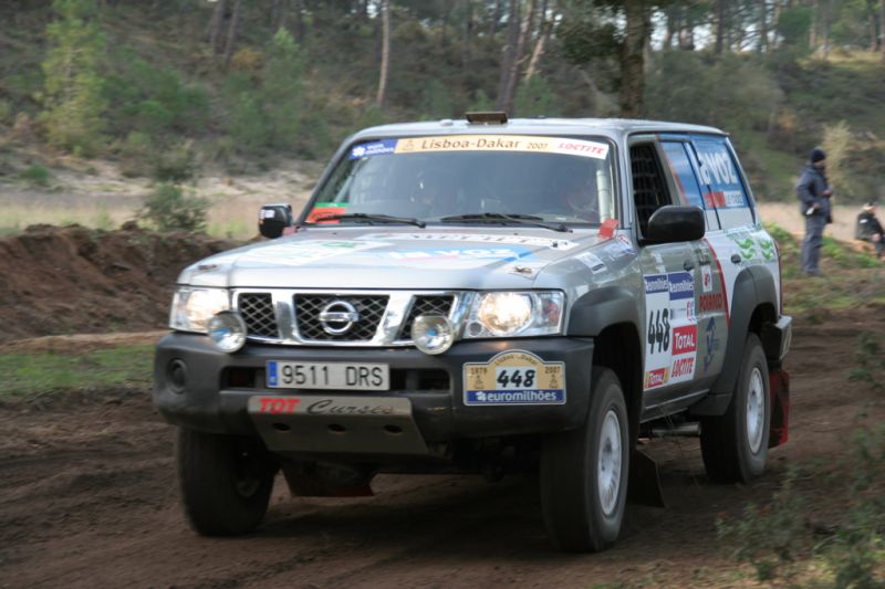 D 0019 Dakar 2007 - Fidel German and his Nissan Patrol at the Lisbon-Dakar.jpg
