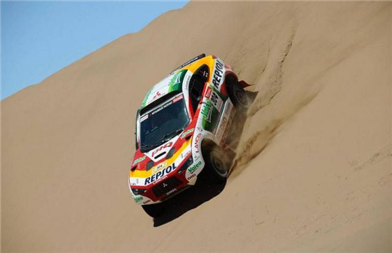 D 0021 Mitsbishi-dakar-rally.jpg